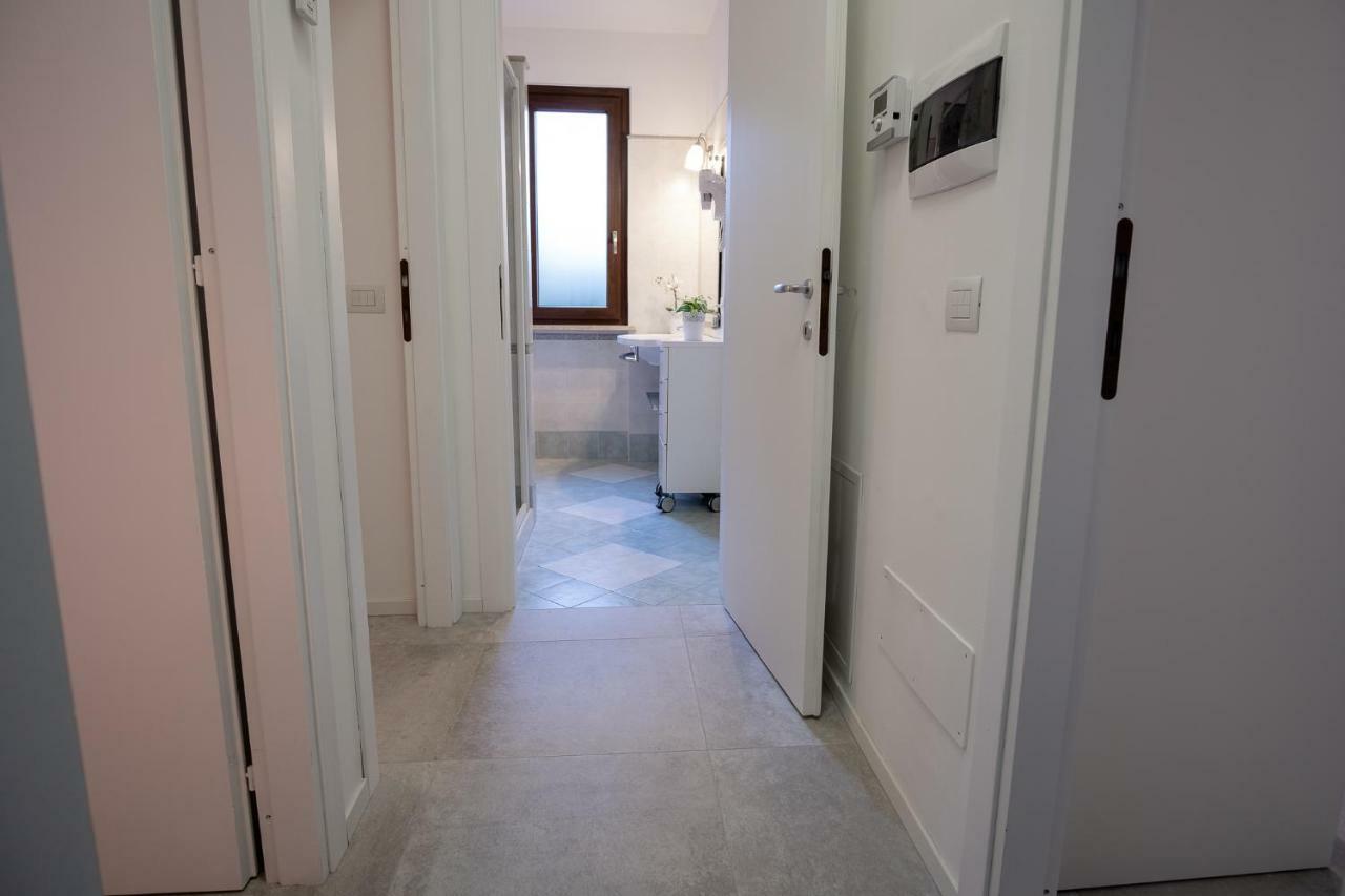 Casa Mary Due - Trilocale Con Giardino Privato A Due Passi Dal Lago 西尔米奥奈 外观 照片
