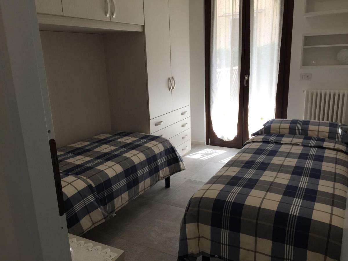 Casa Mary Due - Trilocale Con Giardino Privato A Due Passi Dal Lago 西尔米奥奈 外观 照片